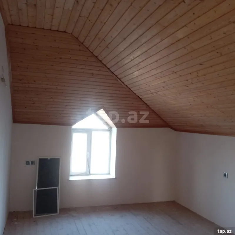 Satılır 5 otaqlı həyət evi