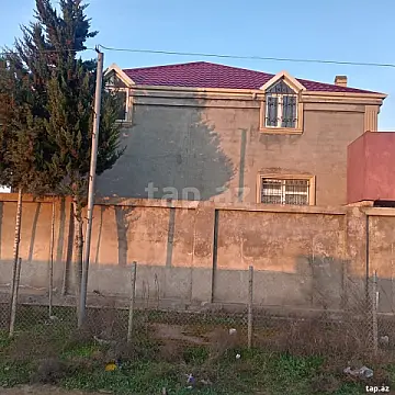Satılır 5 otaqlı həyət evi