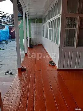 Satılır 4 otaqlı həyət evi