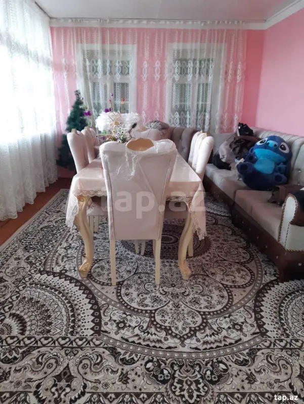 Satılır 4 otaqlı həyət evi