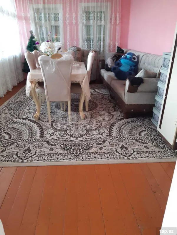 Satılır 4 otaqlı həyət evi