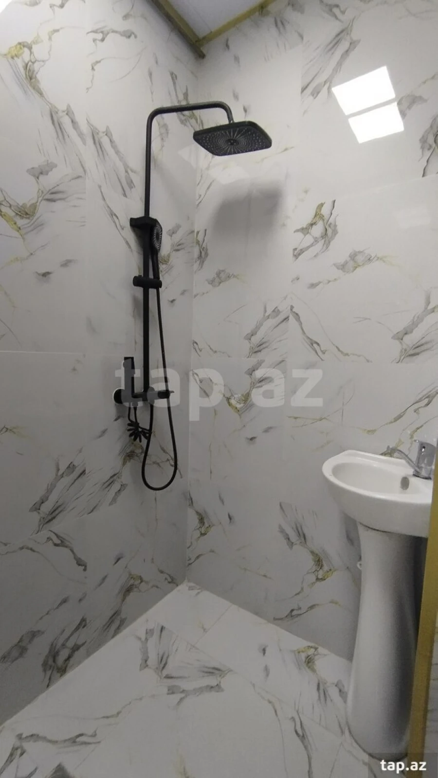 Satılır 3 otaqlı mənzil 65 m²