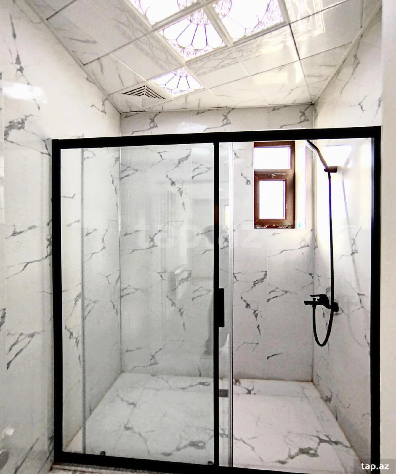 Kirayə verilir 4 otaqlı həyət evi