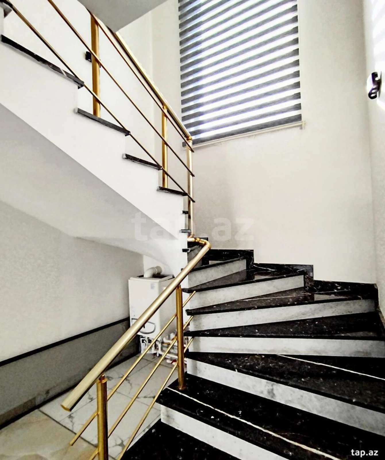 Kirayə verilir 4 otaqlı həyət evi