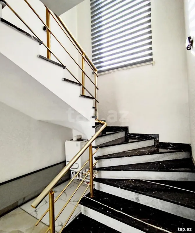 Kirayə verilir 4 otaqlı həyət evi