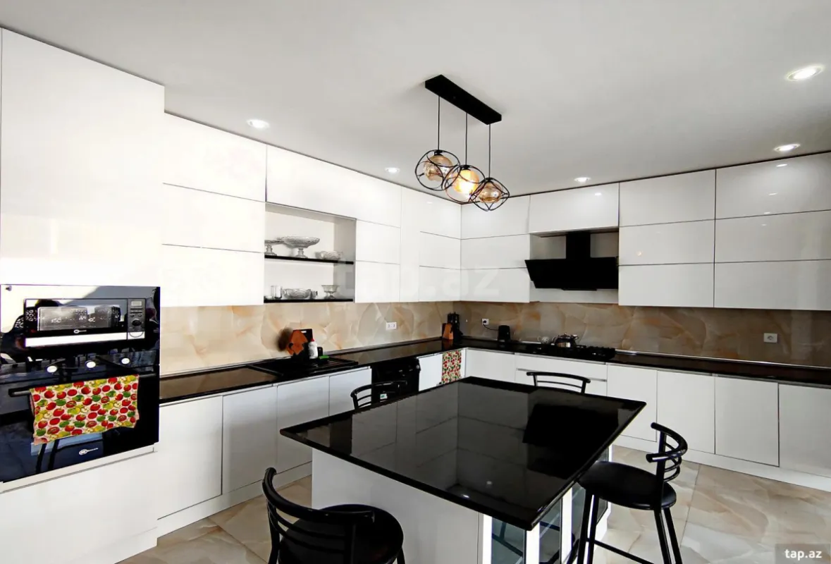 Kirayə verilir 4 otaqlı həyət evi