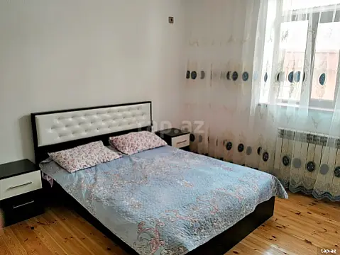 Kirayə verilir 5 otaqlı həyət evi