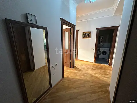 Kirayə verilir 2 otaqlı mənzil 85 m²
