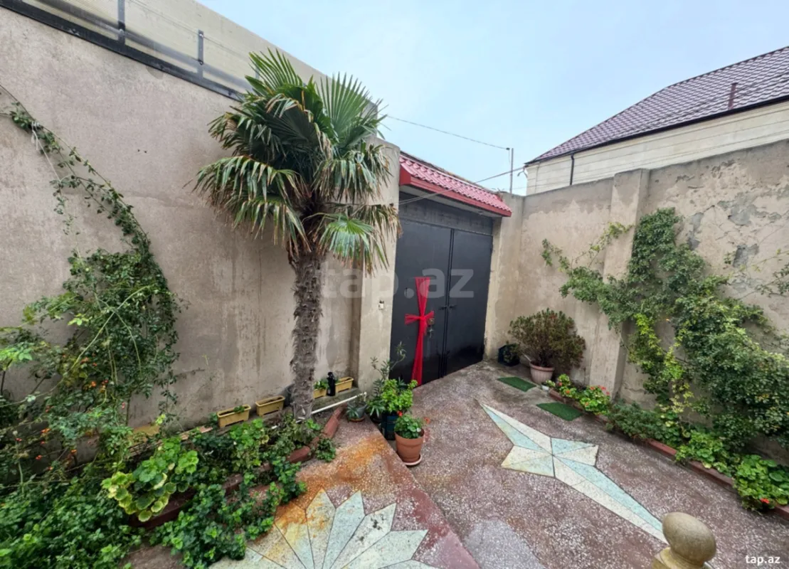 Satılır 4 otaqlı həyət evi
