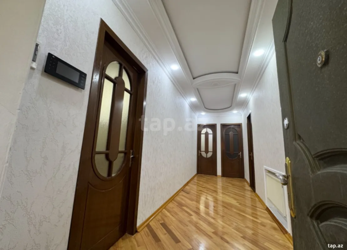 Satılır 4 otaqlı həyət evi