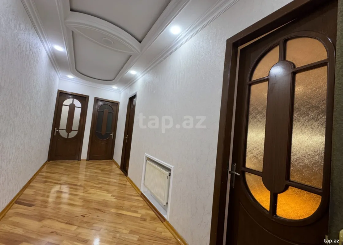 Satılır 4 otaqlı həyət evi