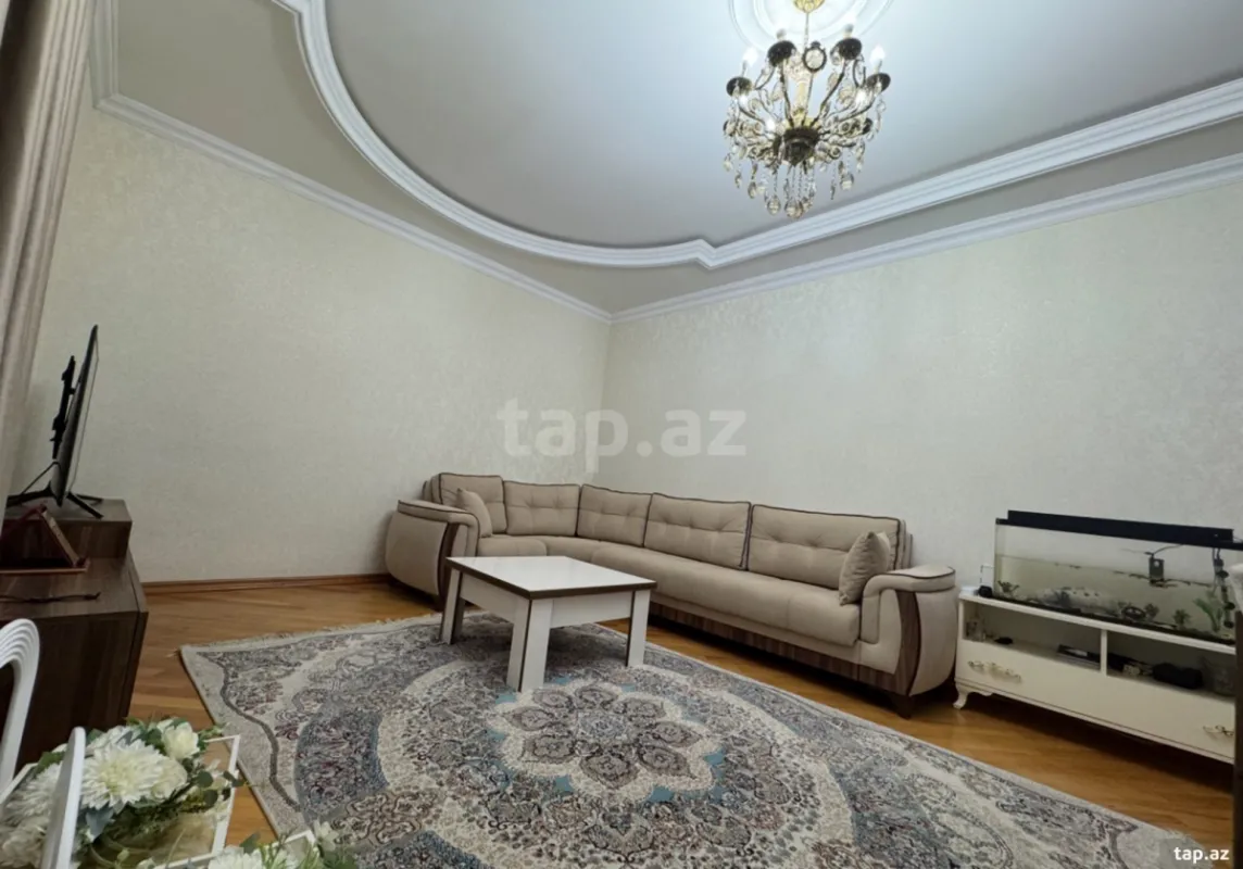 Satılır 4 otaqlı həyət evi