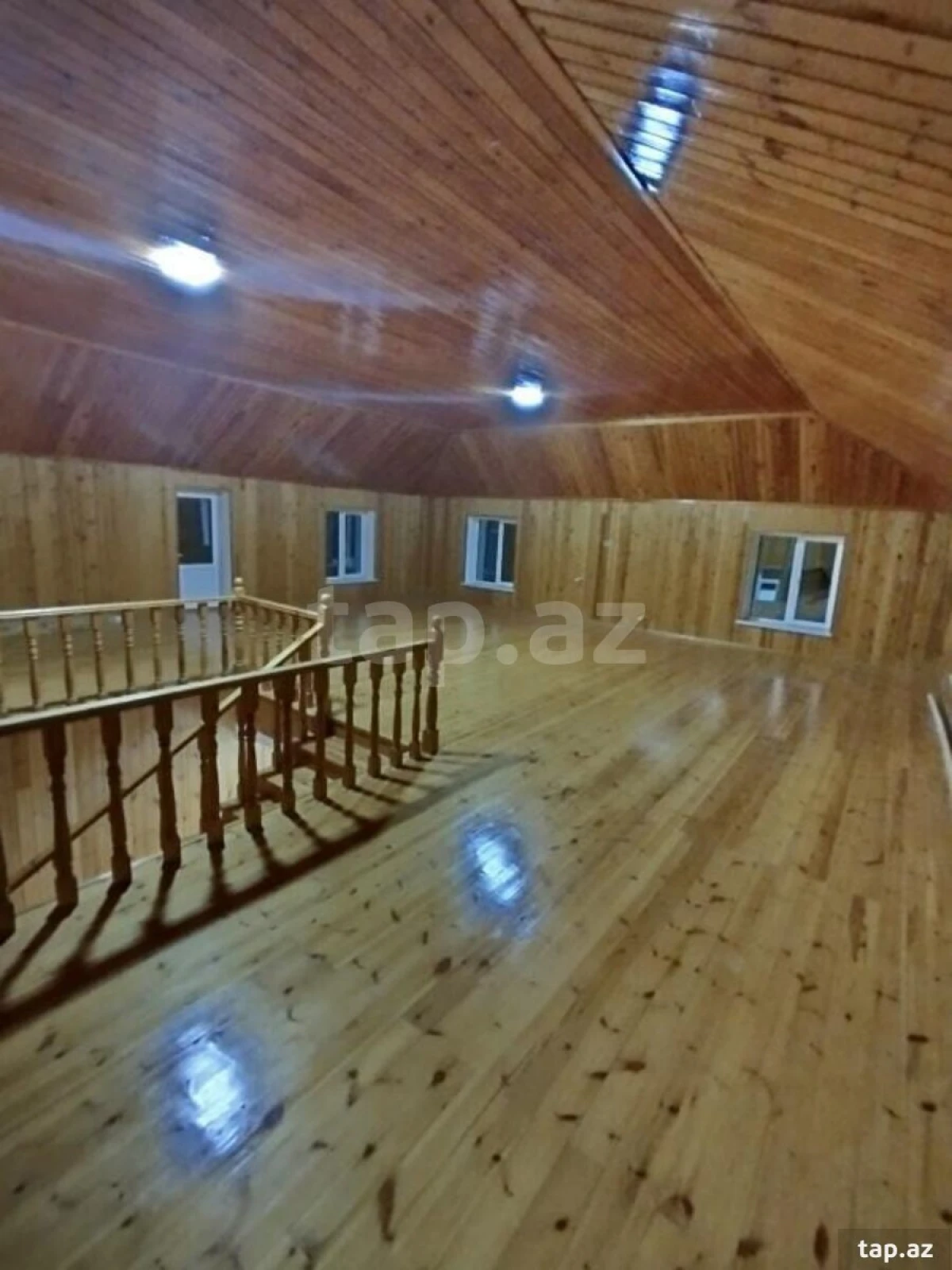 Satılır 5 otaqlı həyət evi