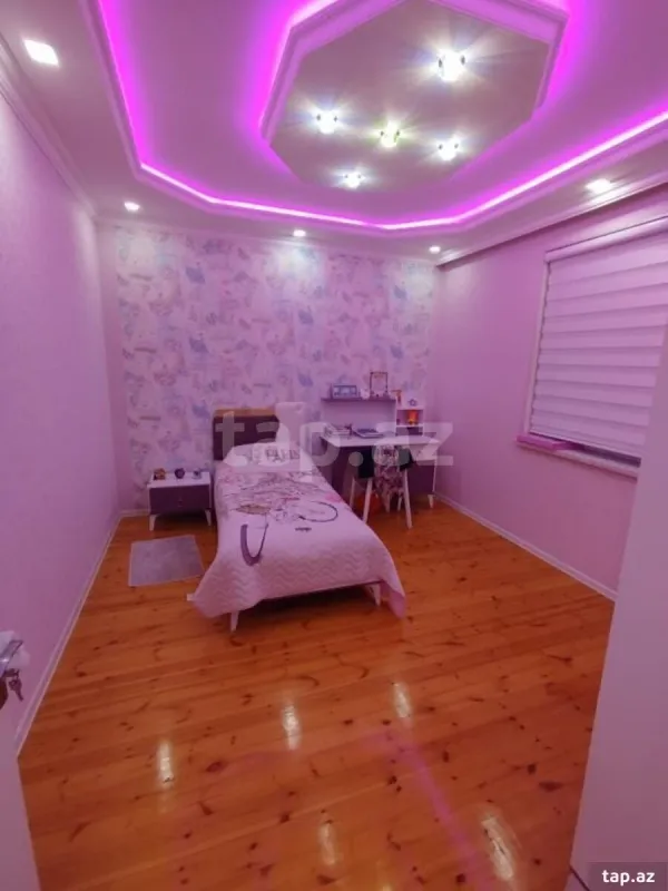 Satılır 5 otaqlı həyət evi