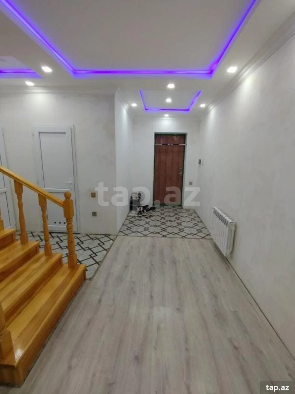 Satılır 5 otaqlı həyət evi