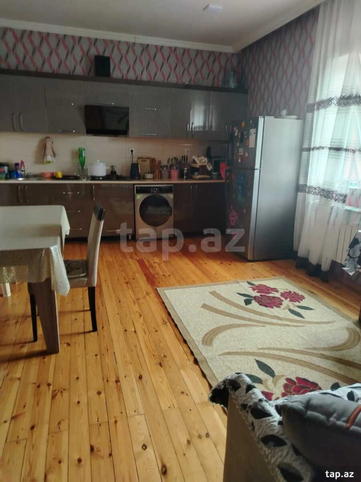 Satılır 4 otaqlı həyət evi