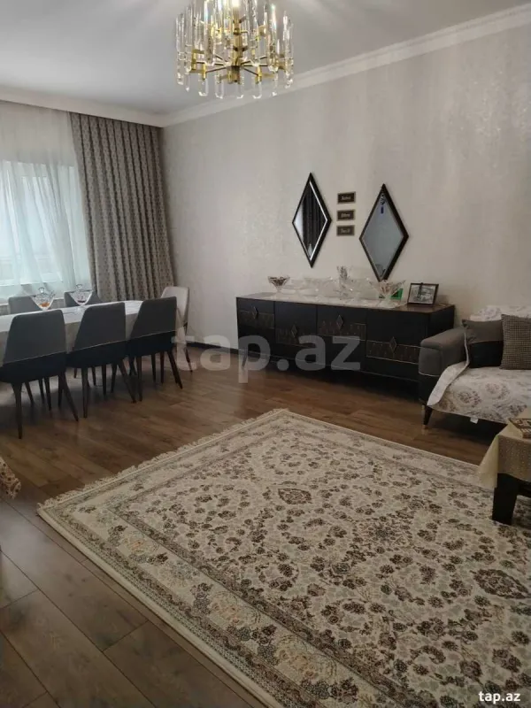 Satılır 4 otaqlı həyət evi