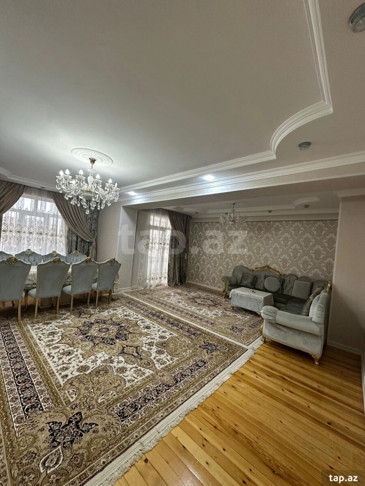 Satılır 4 otaqlı yeni tikili 200 m²