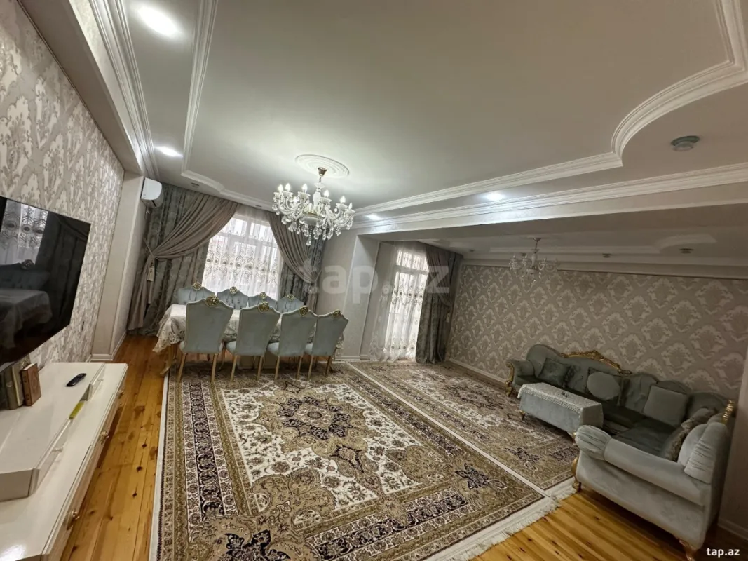 Satılır 4 otaqlı yeni tikili 200 m²