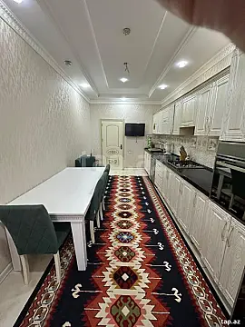 Satılır 4 otaqlı yeni tikili 200 m² — Sumqayıt 4 otaq 200.00 m²
