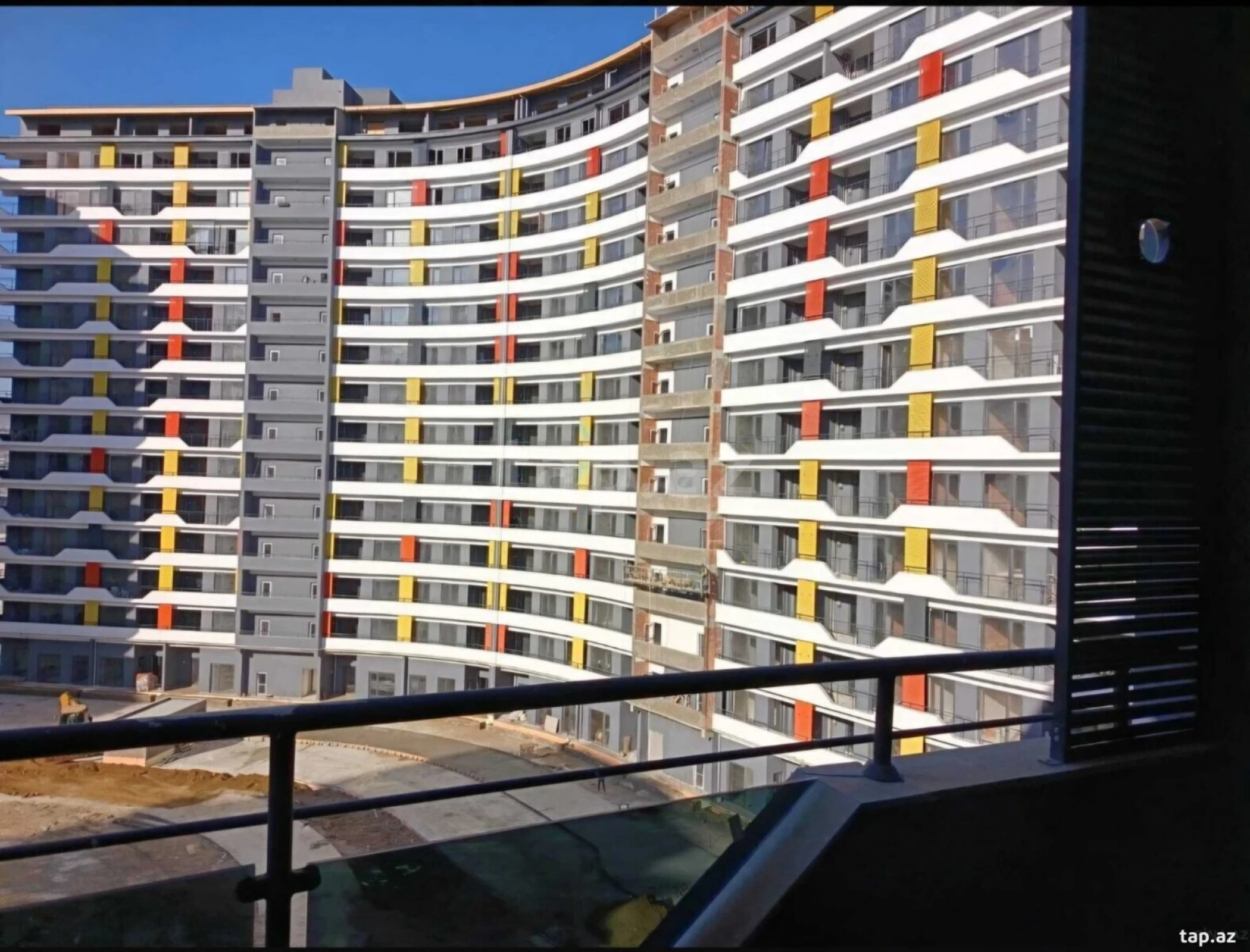 Satılır 2 otaqlı yeni tikili 91 m²