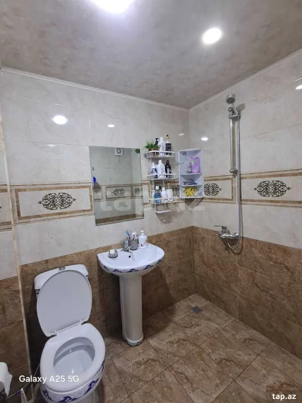 Satılır 4 otaqlı mənzil 90 m²