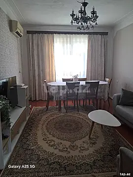 Satılır 4 otaqlı mənzil 90 m²