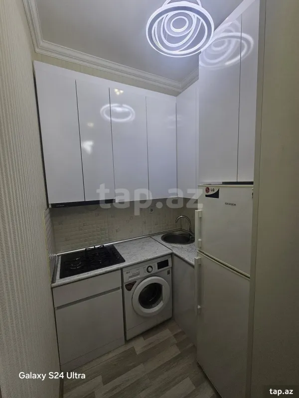 Kirayə verilir 2 otaqlı yeni tikili 60 m²
