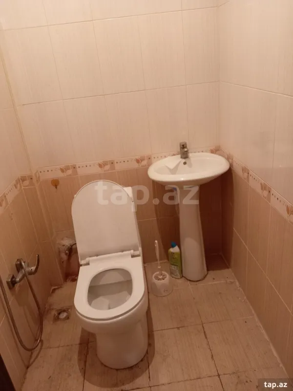 Kirayə verilir 2 otaqlı yeni tikili 70 m²