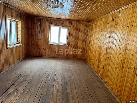 Satılır 8 otaqlı həyət evi