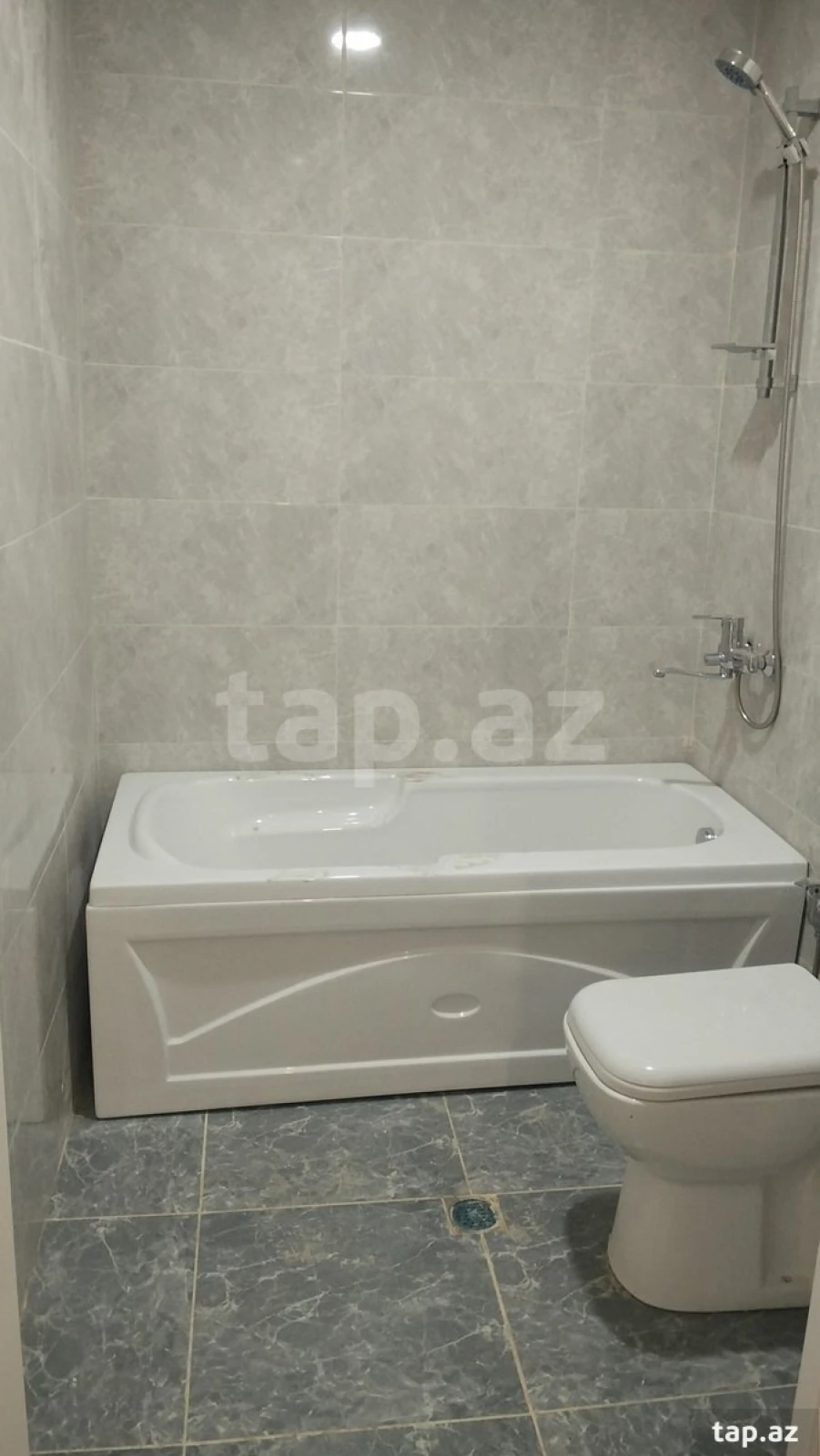 Kirayə verilir 2 otaqlı yeni tikili 57 m²