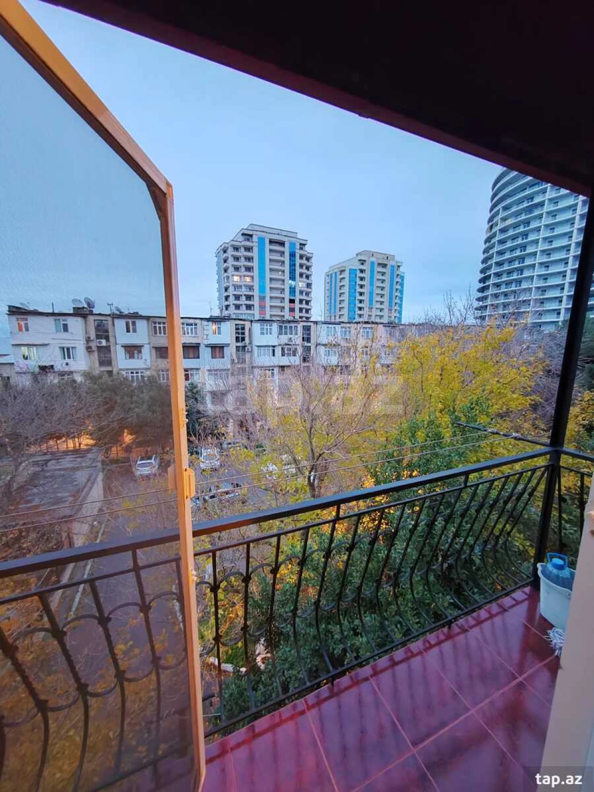 Satılır 2 otaqlı mənzil 51 m²