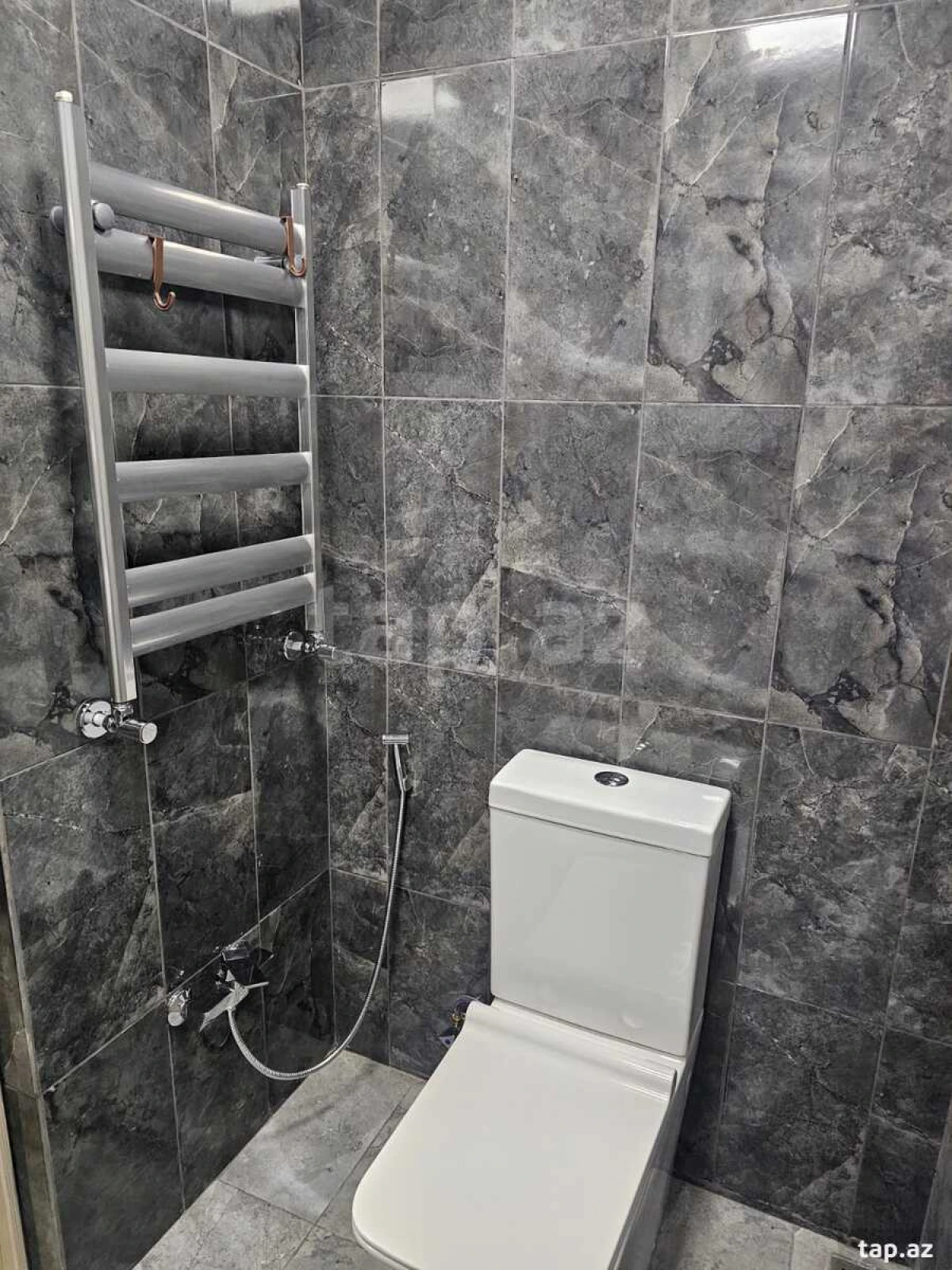 Kirayə verilir 3 otaqlı yeni tikili 125 m²