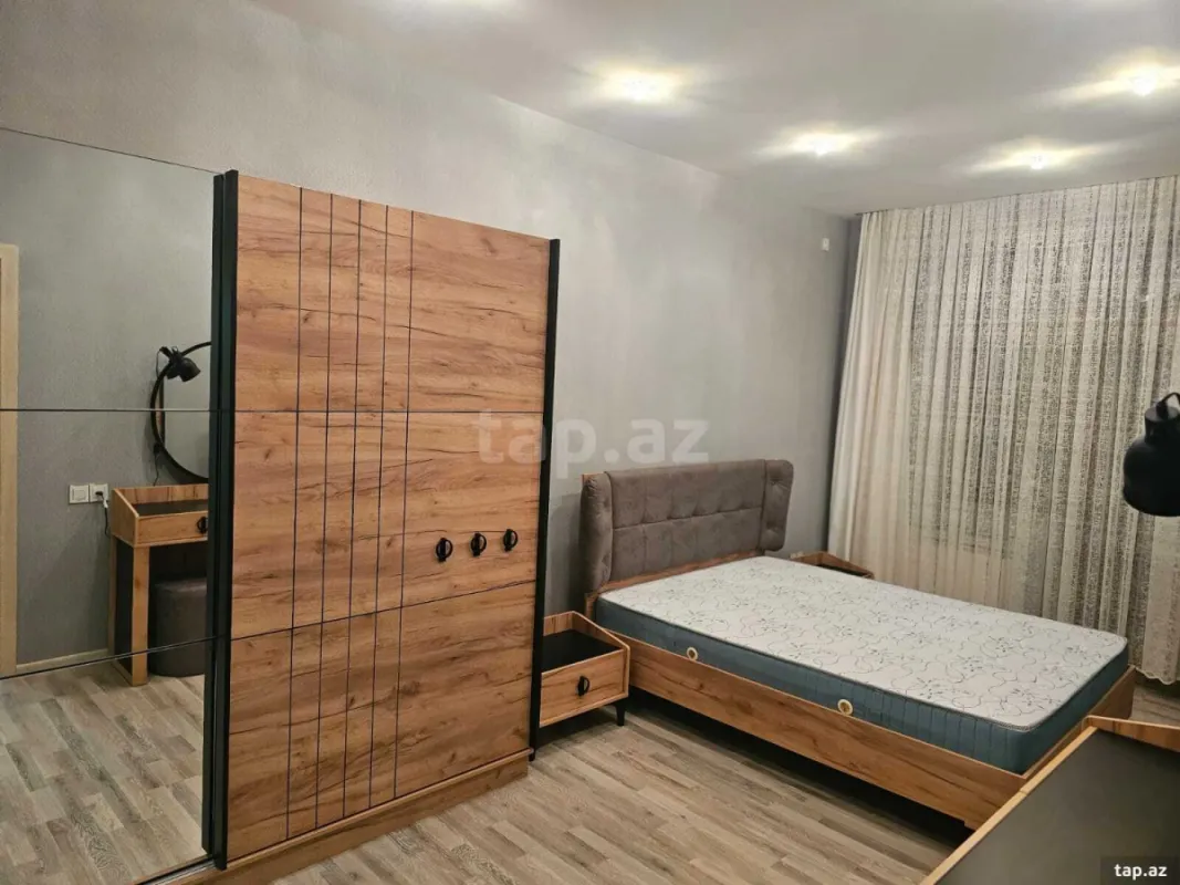 Kirayə verilir 3 otaqlı yeni tikili 125 m²