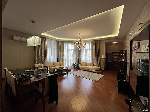 Satılır 6 otaqlı yeni tikili 371 m² — Bakı 6 otaq 371.00 m²