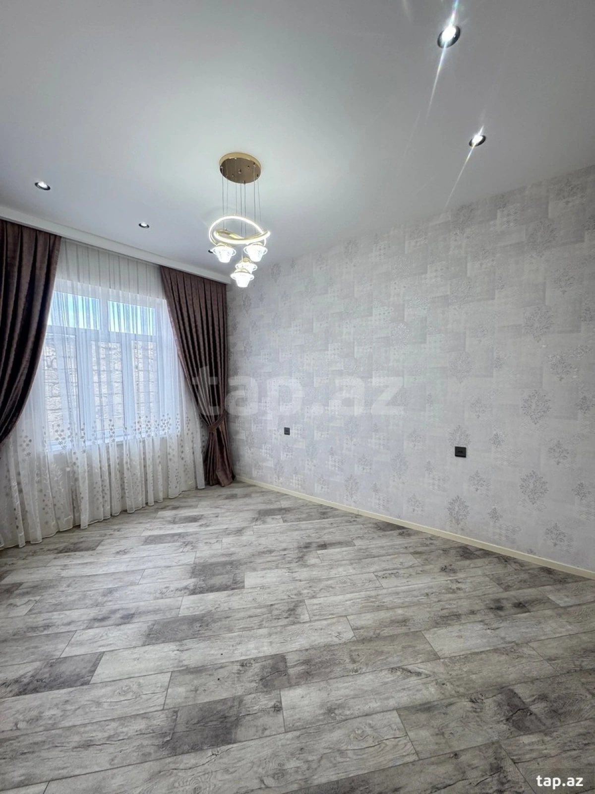 Satılır 4 otaqlı həyət evi