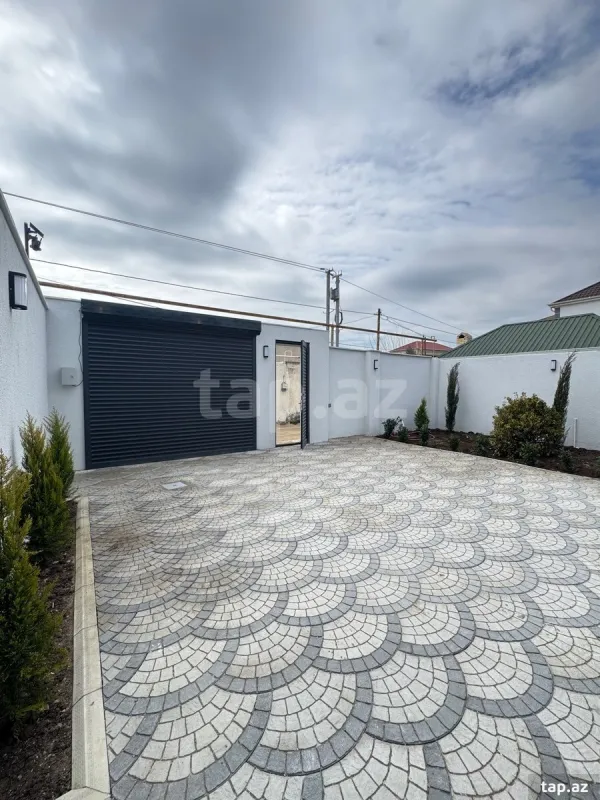 Satılır 4 otaqlı həyət evi