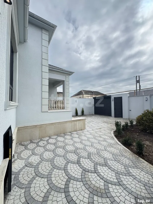 Satılır 4 otaqlı həyət evi