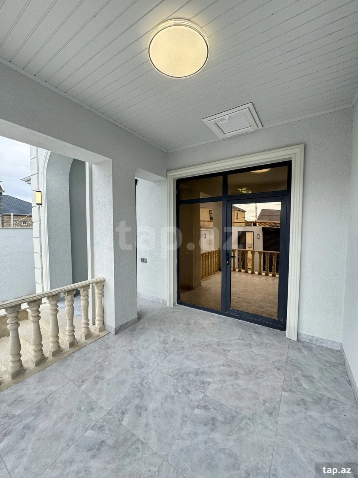 Satılır 4 otaqlı həyət evi