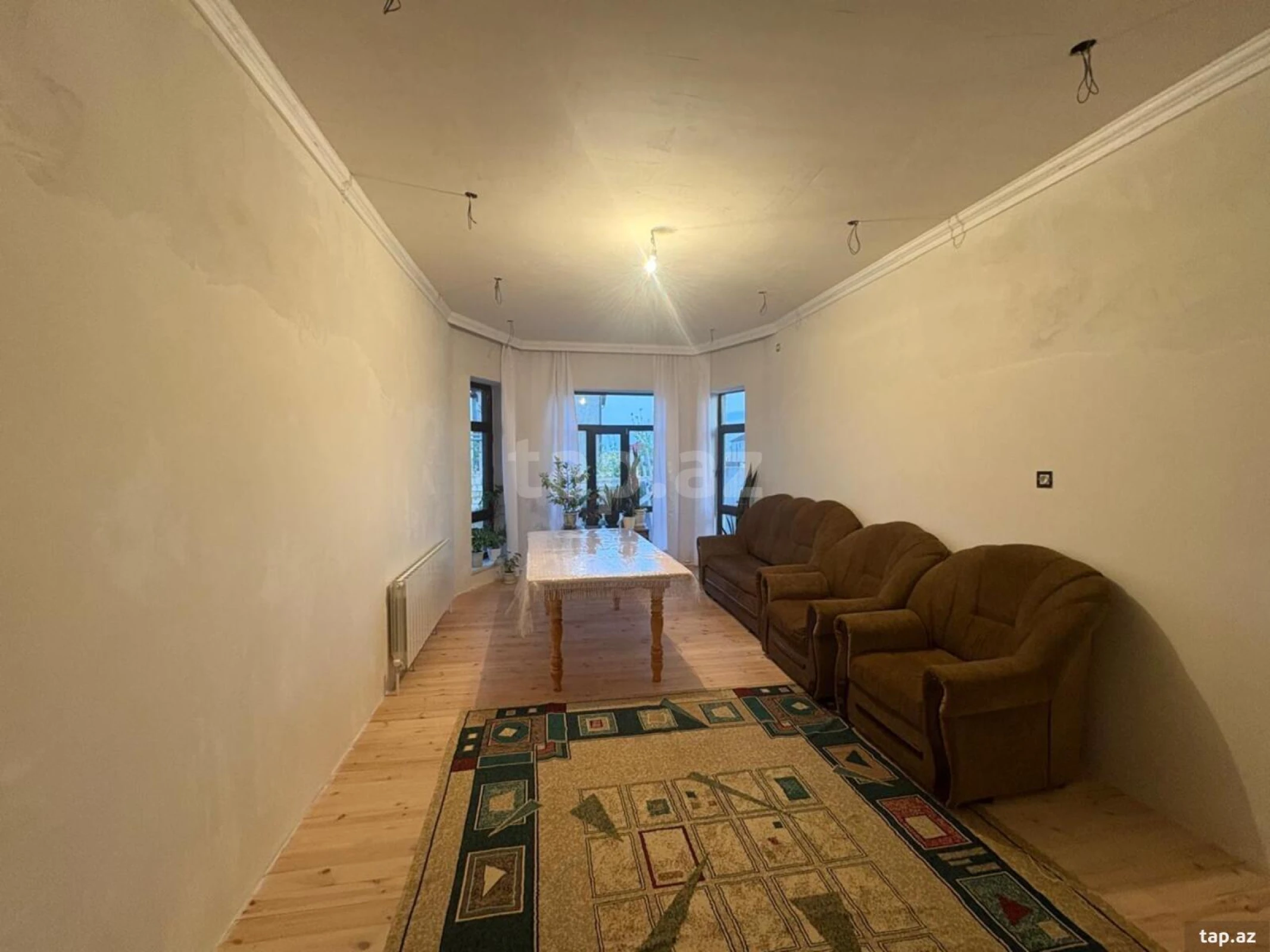 Satılır 3 otaqlı həyət evi