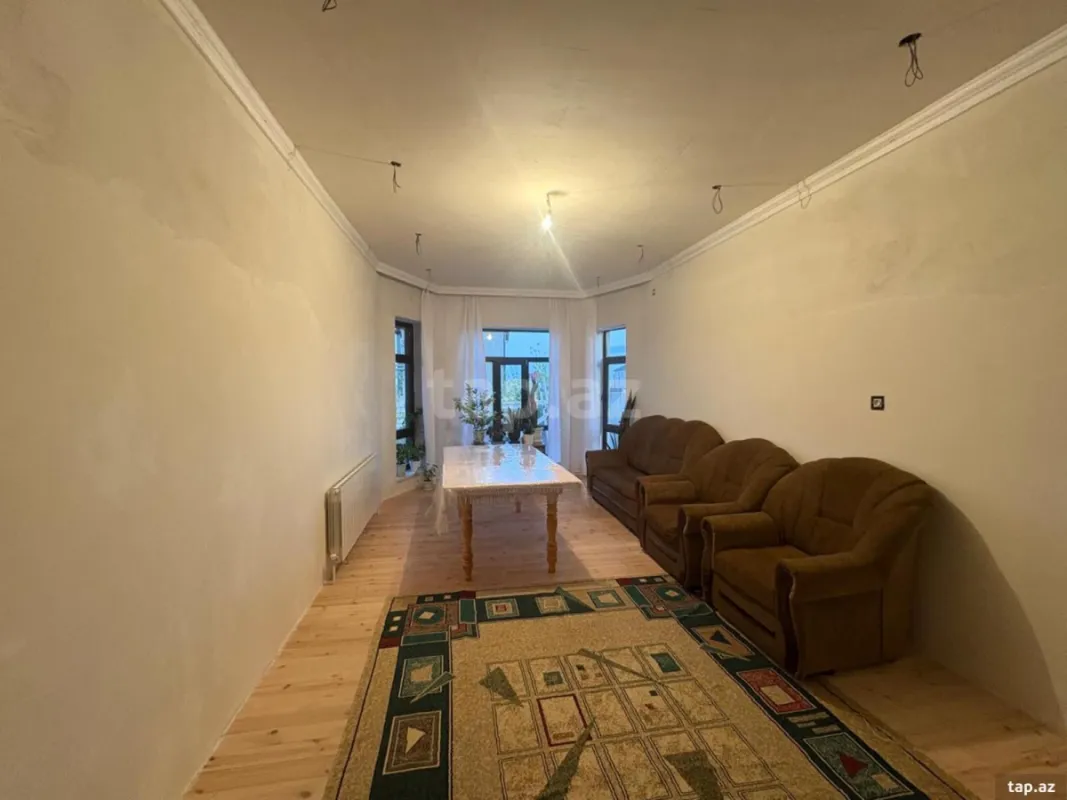 Satılır 3 otaqlı həyət evi