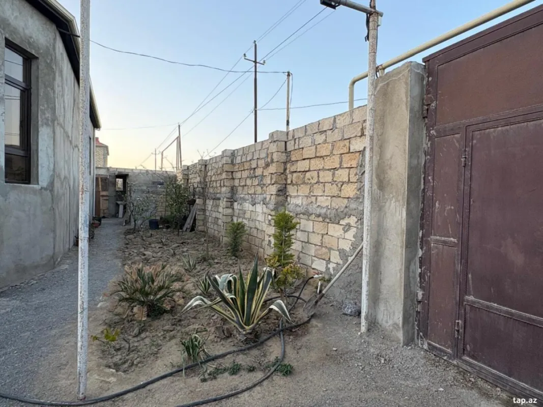 Satılır 3 otaqlı həyət evi