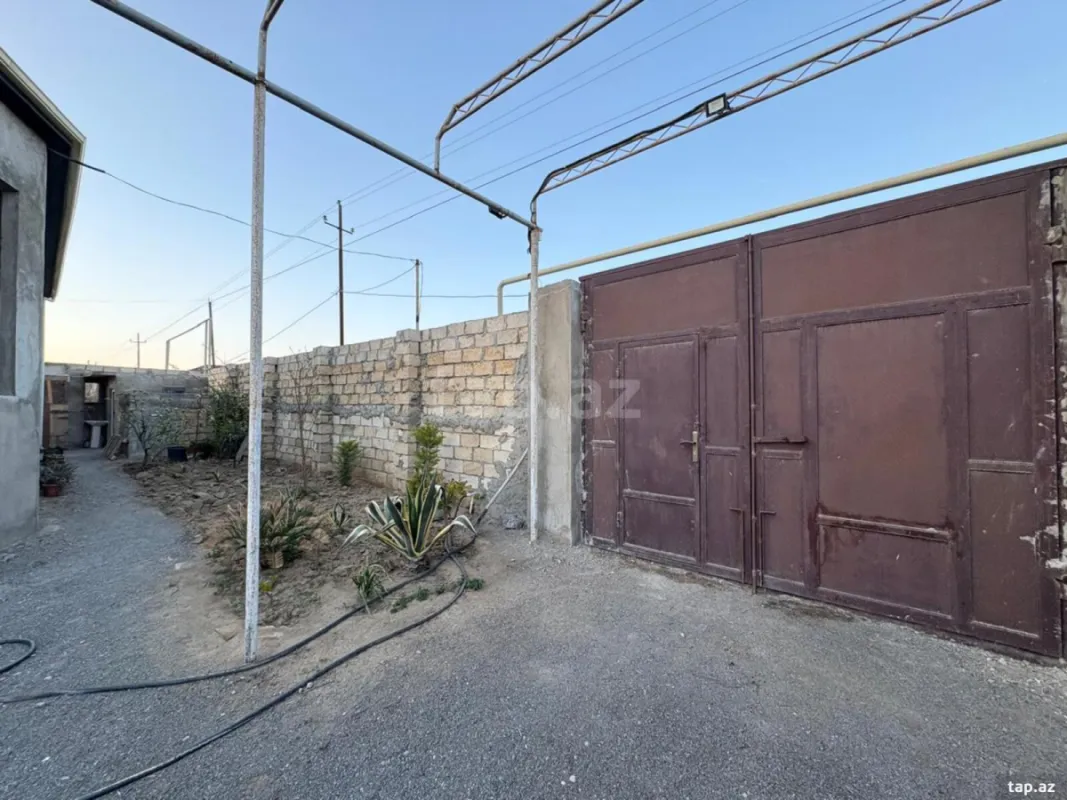Satılır 3 otaqlı həyət evi
