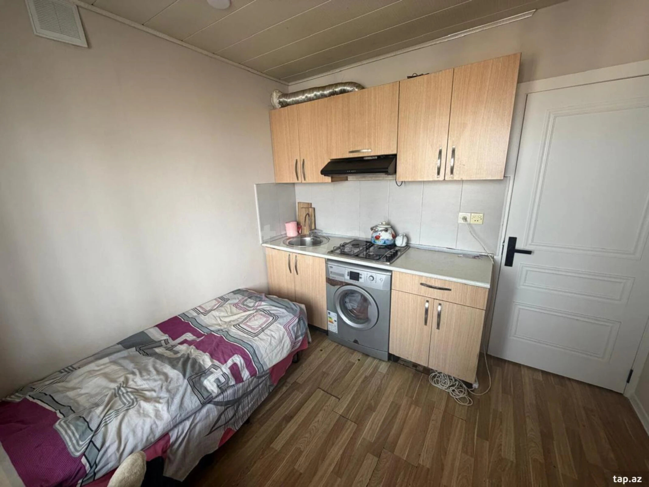 Satılır 1 otaqlı mənzil 43 m²