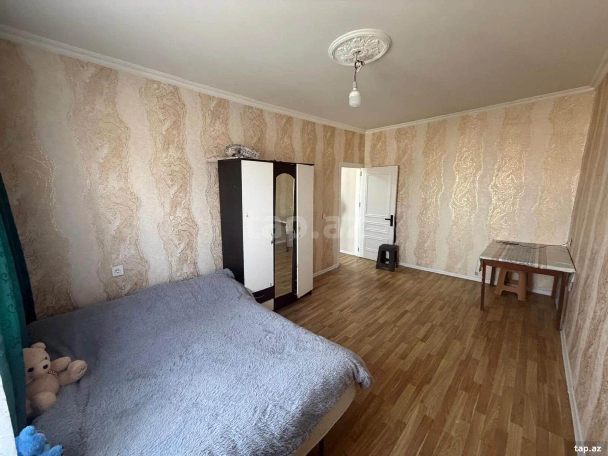 Satılır 1 otaqlı mənzil 43 m²