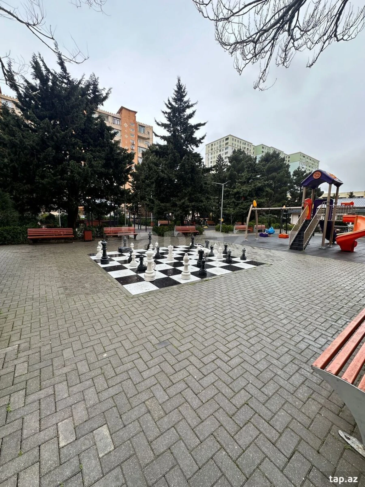 Satılır 1 otaqlı mənzil 43 m²