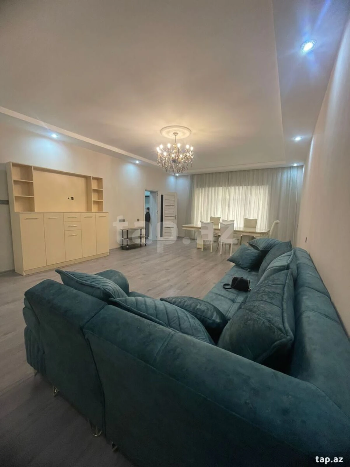 Kirayə verilir 5 otaqlı həyət evi