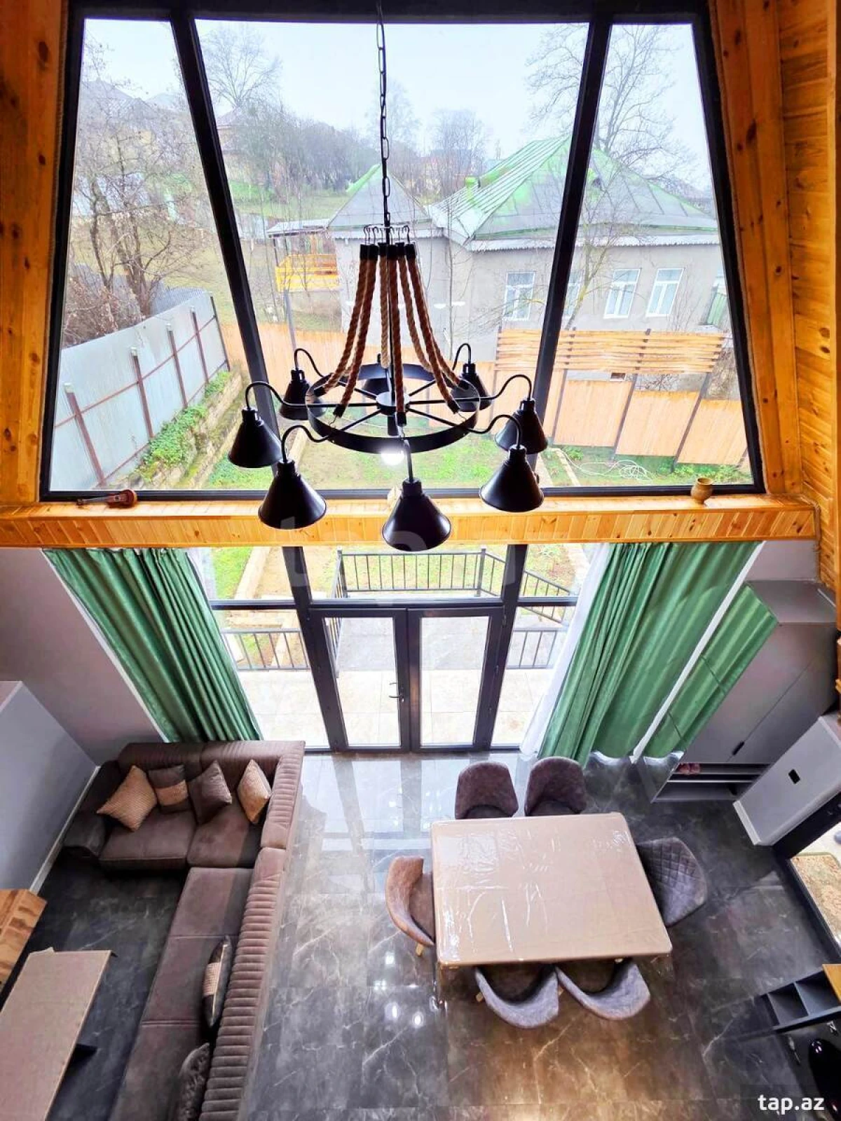 Kirayə verilir 4 otaqlı həyət evi