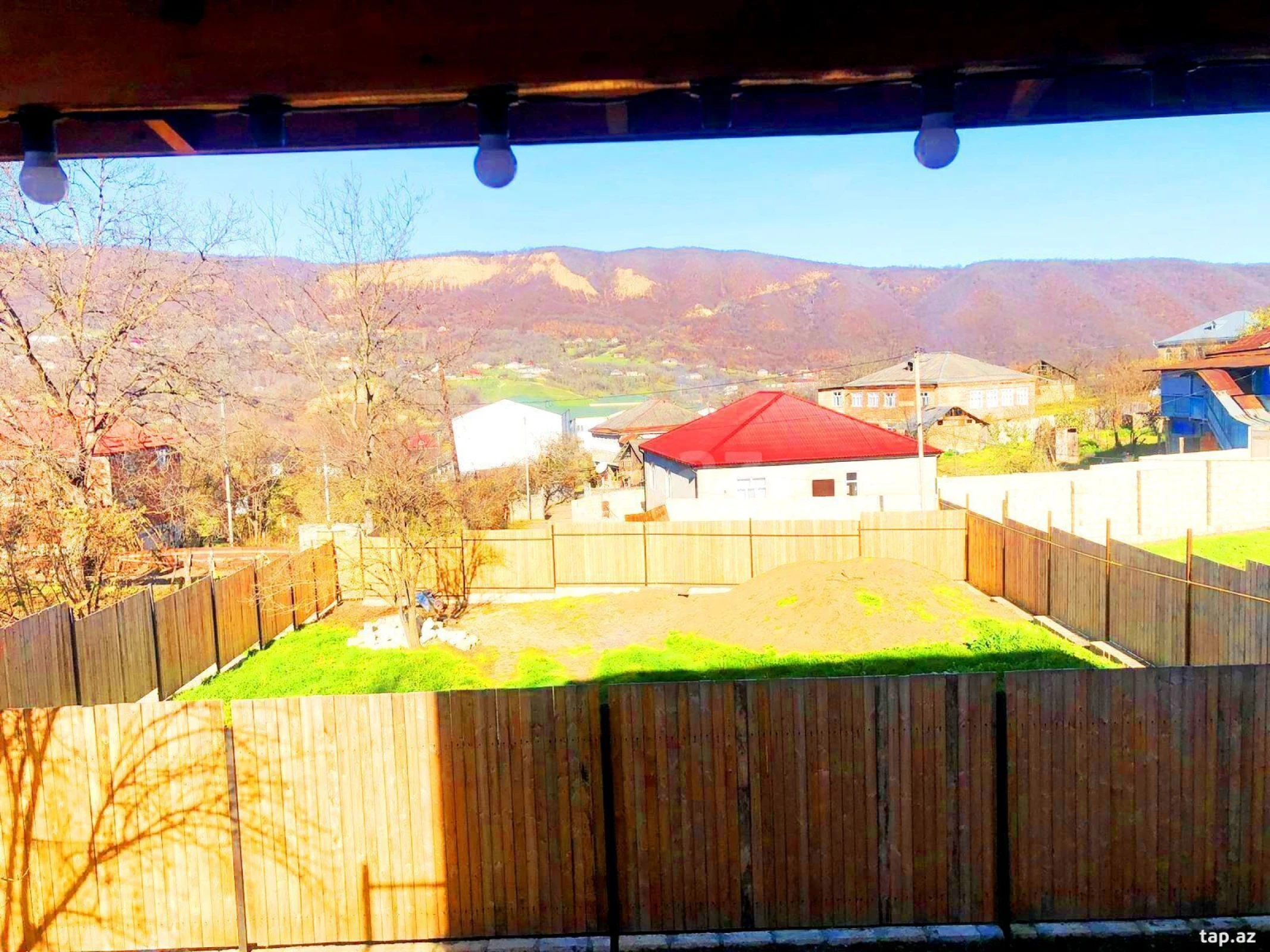 Kirayə verilir 4 otaqlı həyət evi