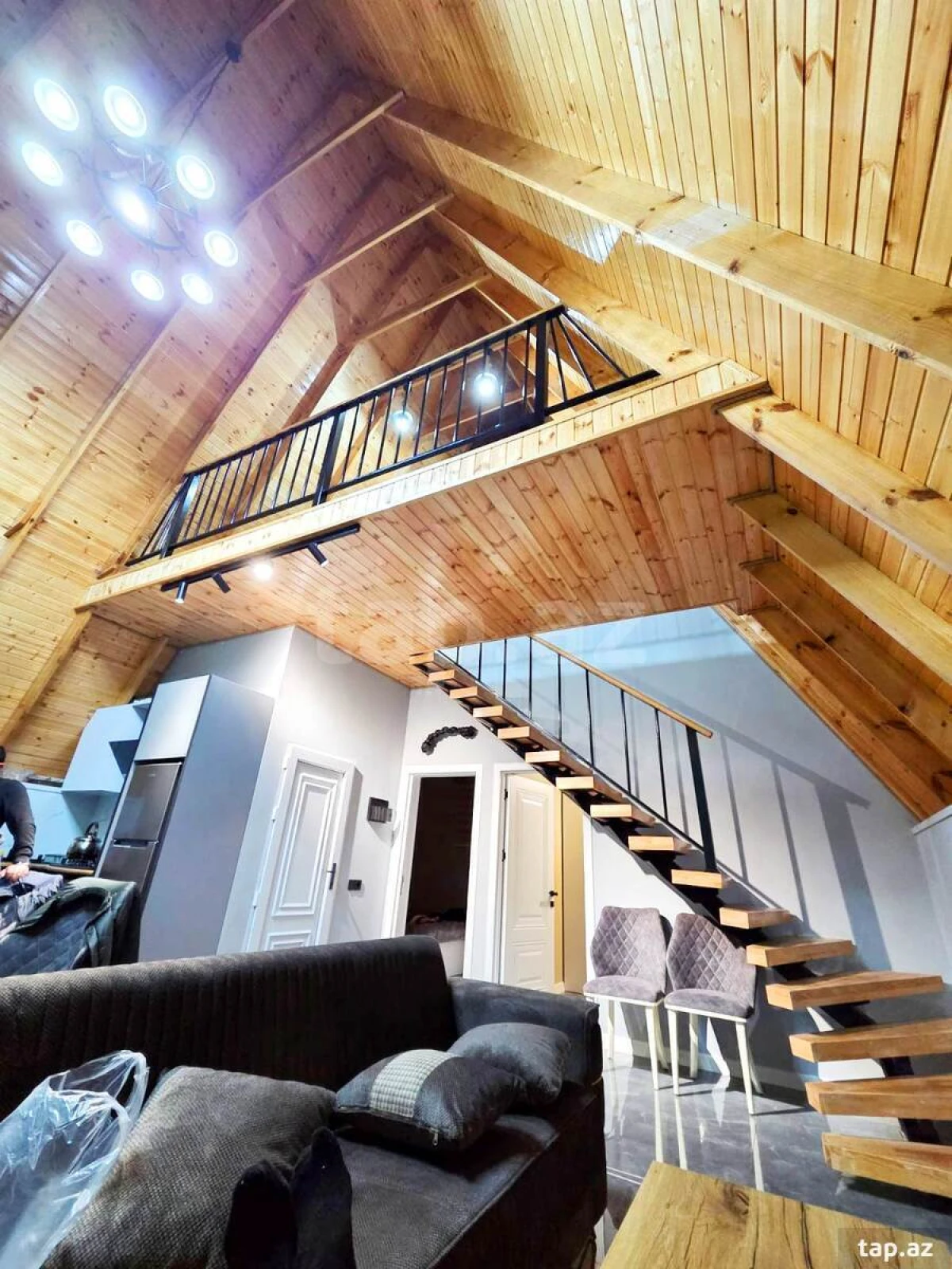 Kirayə verilir 4 otaqlı həyət evi